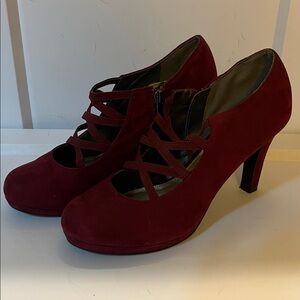 Elegant Burgundy Heels